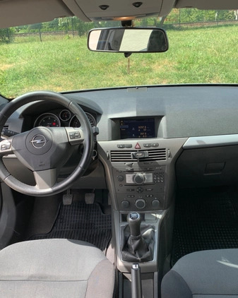 Opel Astra cena 10000 przebieg: 323000, rok produkcji 2006 z Płock małe 254